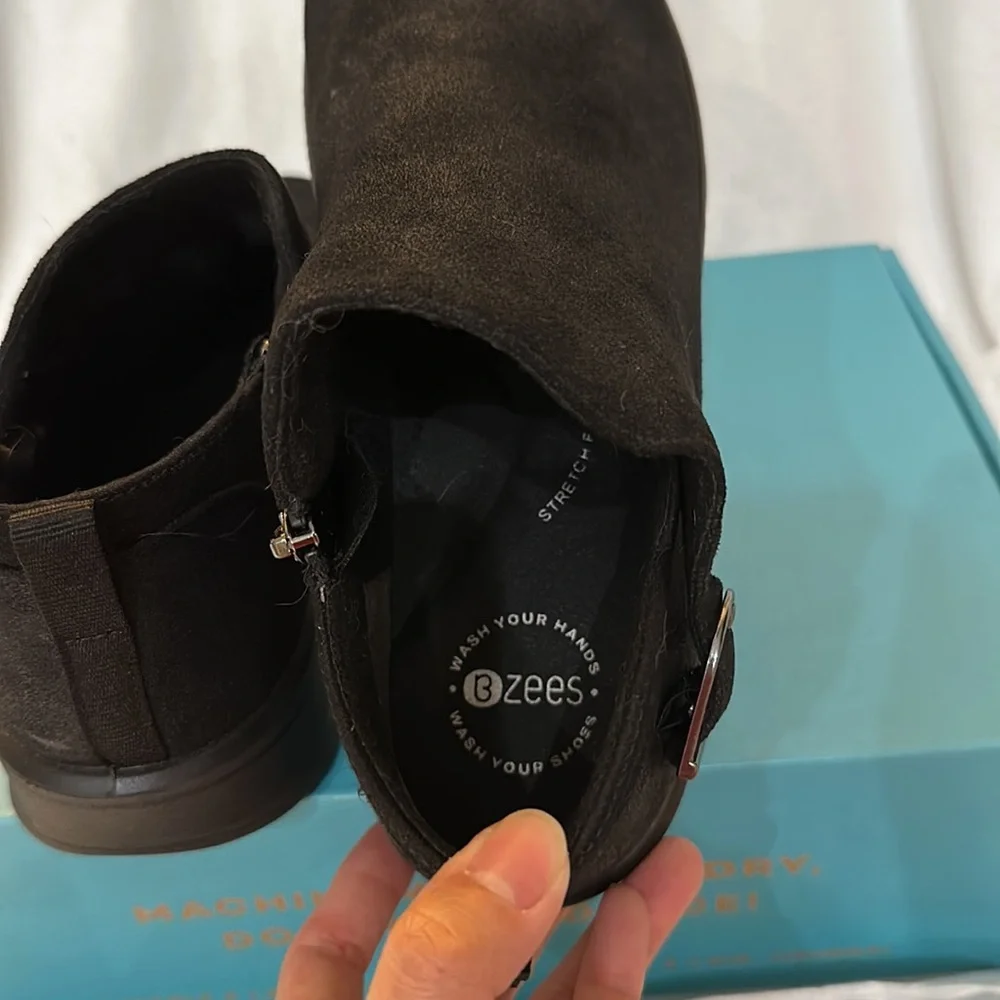 Bzees Get Together Machine Washable Ankle Bootie - Picture 6 of 7